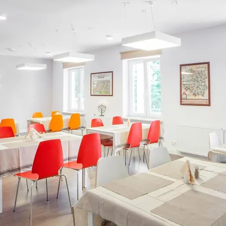 Bialy Dom Проживание в семье *