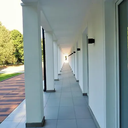 Bialy Dom Δωμάτια σε οικογενειακή κατοικία Konstancin-Jeziorna