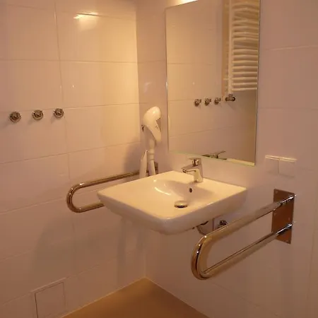 Habitación en casa particular Bialy Dom Konstancin-Jeziorna